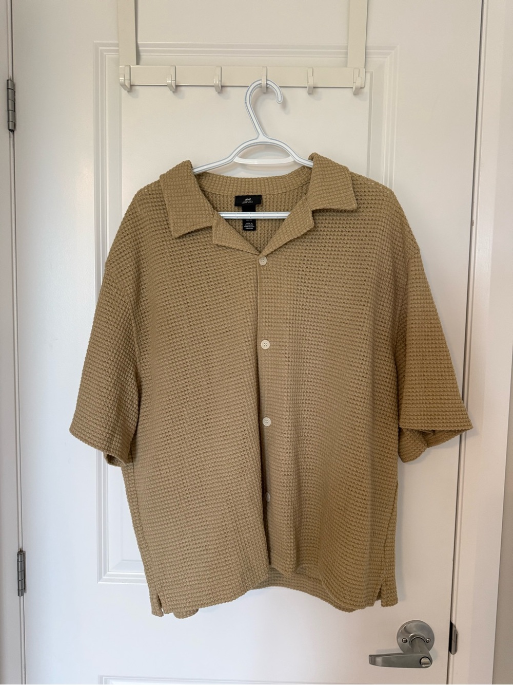 H&M Loose Fit Waffle-Knit Shirt in Beige
